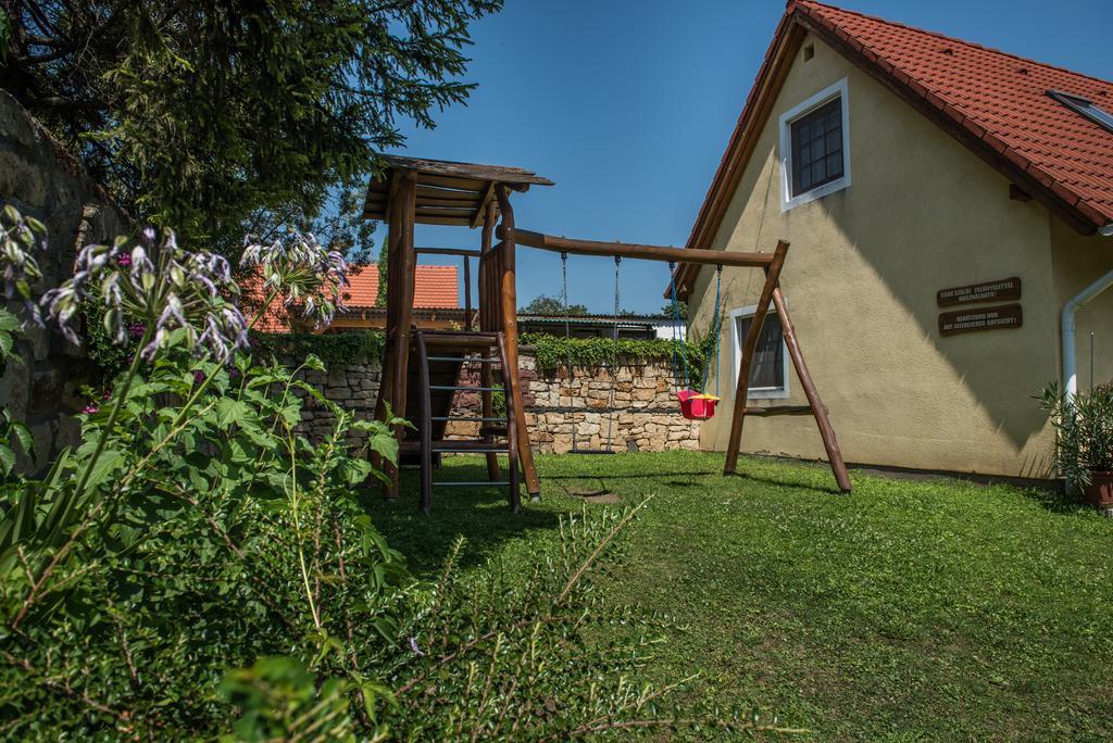 Topaz Apartmanhazak Балатондьёрёк Экстерьер фото